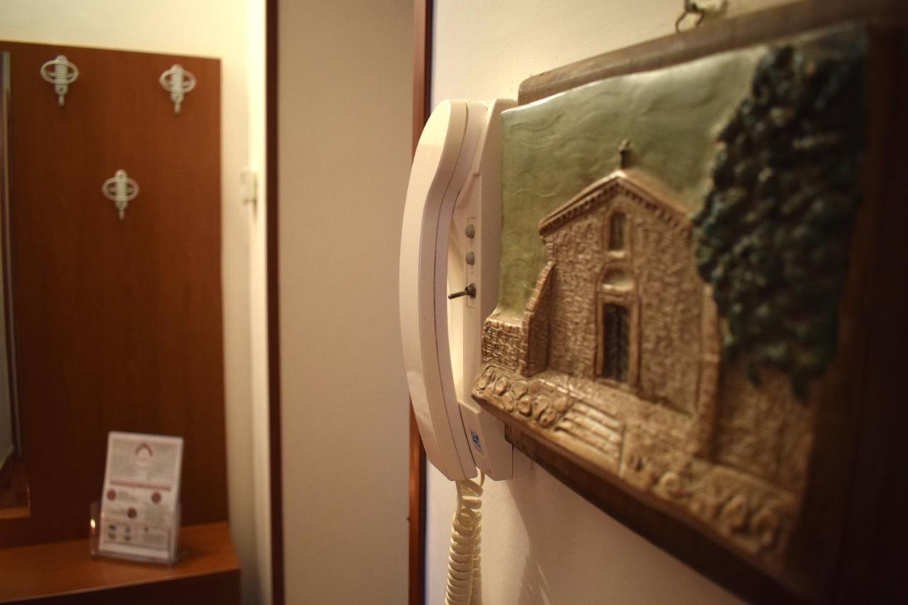 Domus - Casa Vacanza B&B Veroli Екстер'єр фото