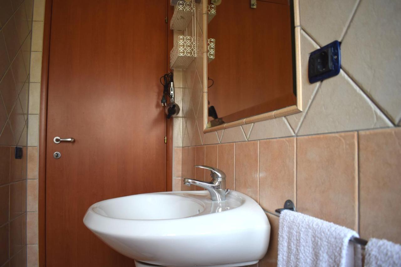 Domus - Casa Vacanza B&B Veroli Екстер'єр фото